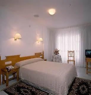 Juanita Hotel O Grove